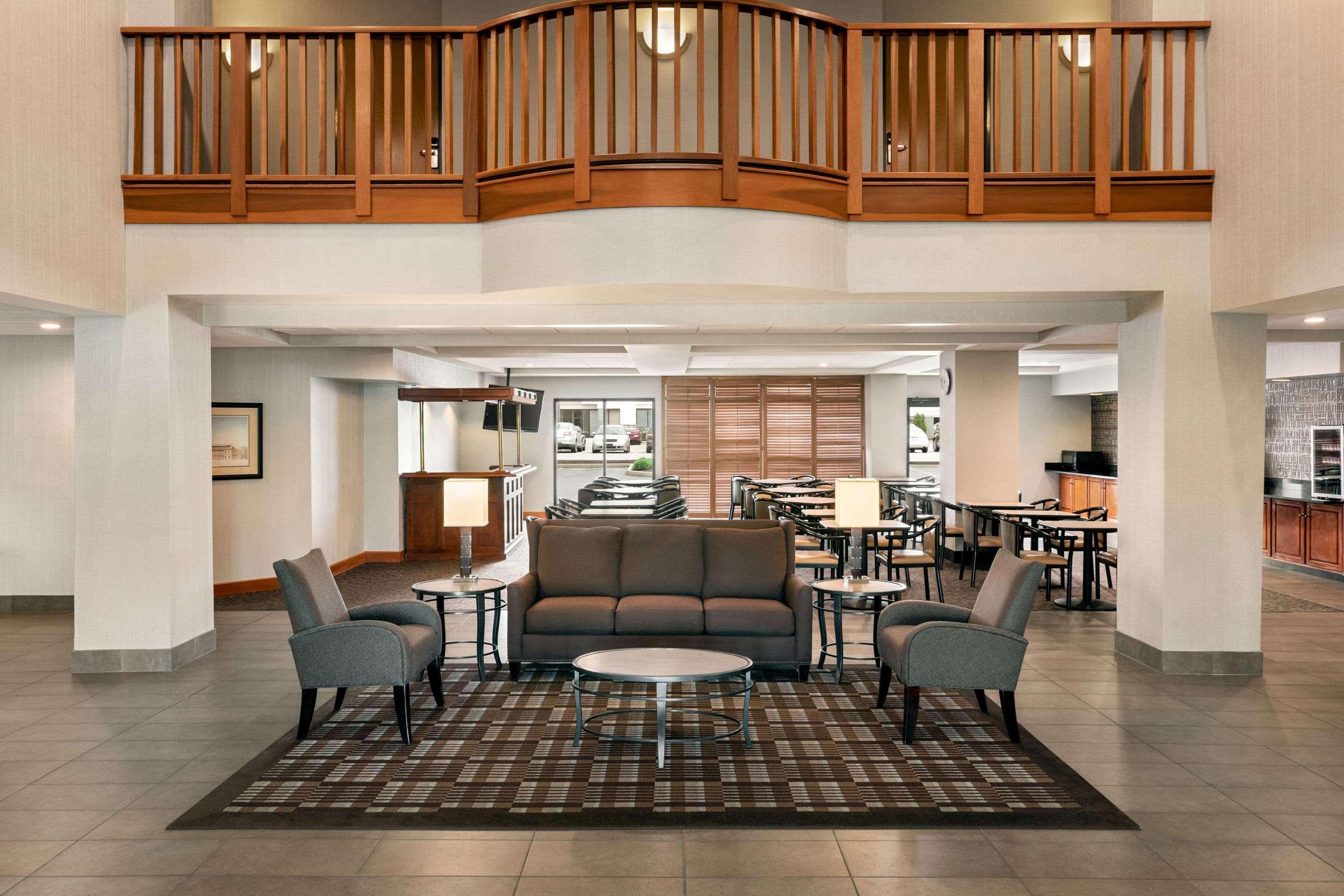 Wingate By Wyndham Cincinnati Blue Ash Exterior foto