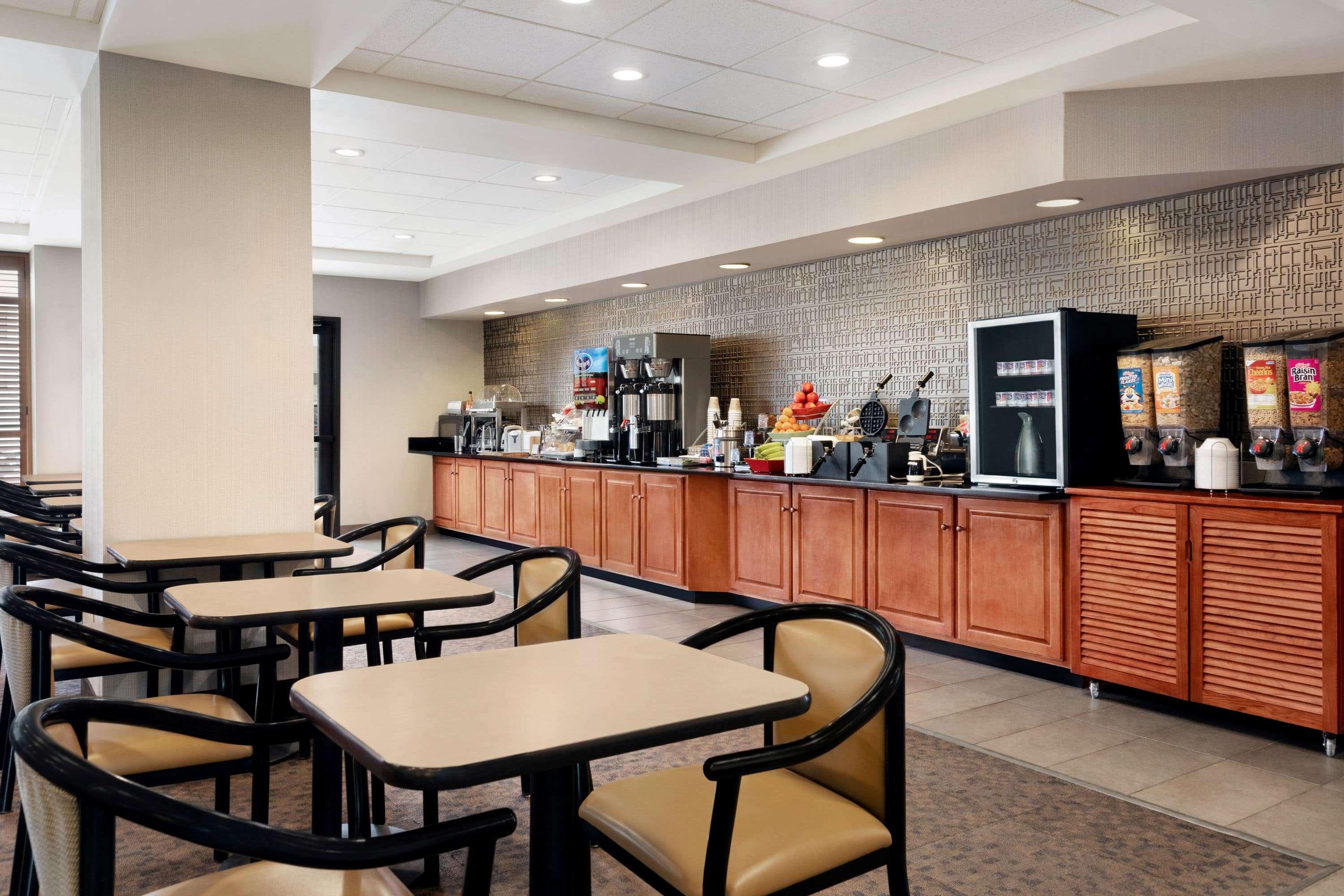 Wingate By Wyndham Cincinnati Blue Ash Exterior foto
